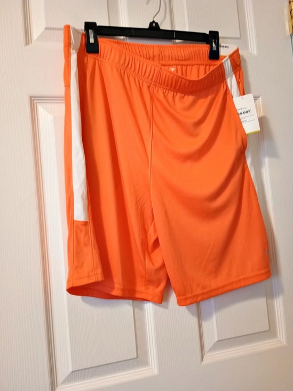 Old Navy Go-Dry Cool Performance Shorts Orange Large